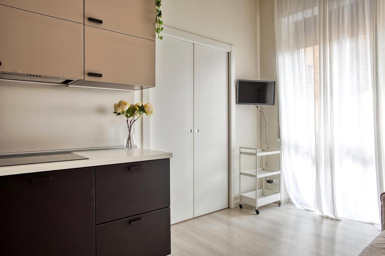 Joivy Vibrant 2Bed Apt With Balcony Milan Luaran gambar