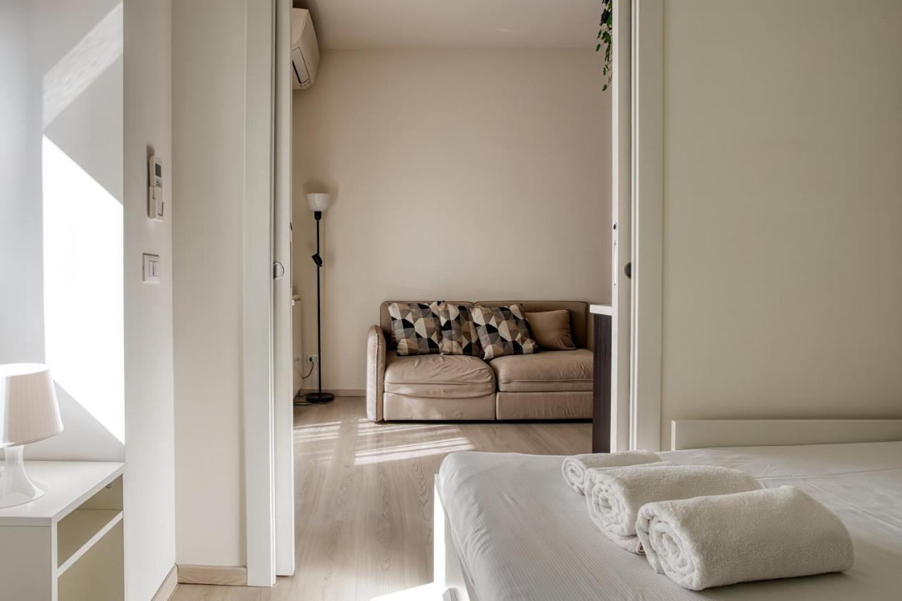 Joivy Vibrant 2Bed Apt With Balcony Milan Luaran gambar